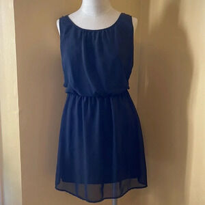 Women’s black sleeveless slip dress Size small